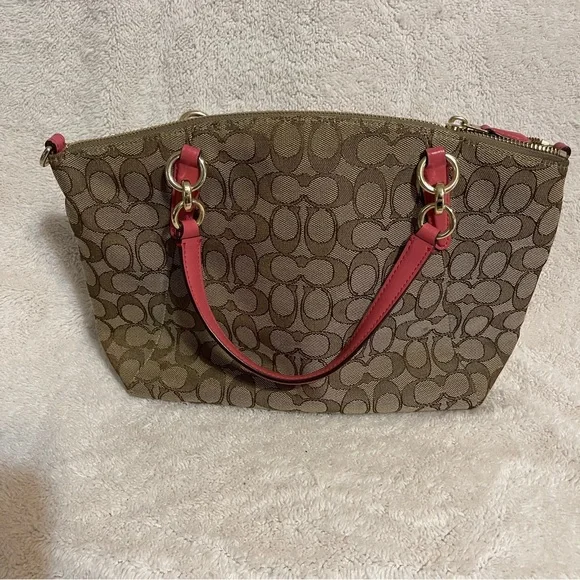 Coach purse - Picture 2 of 7